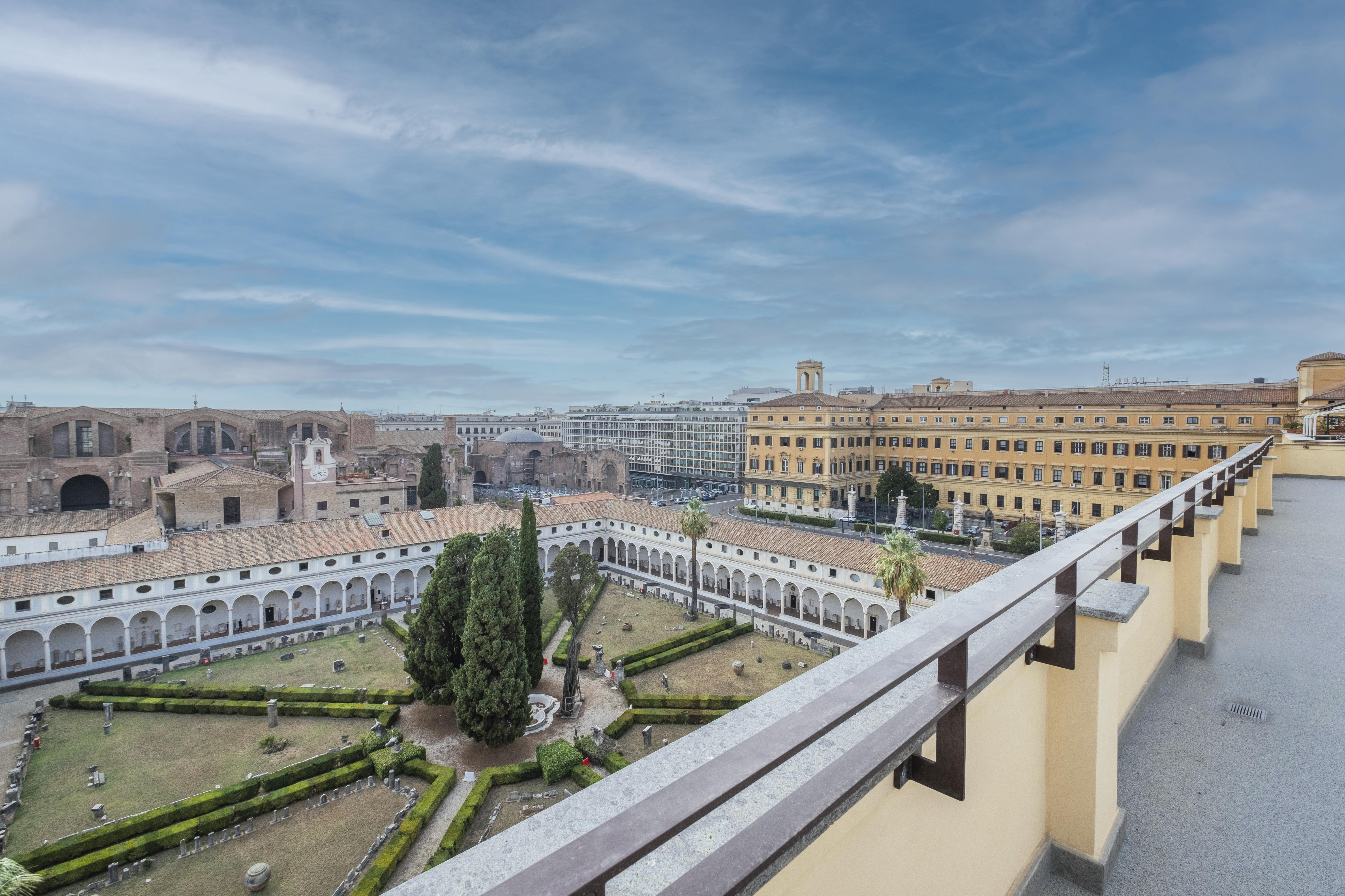 Camplus Hotel Roma Centro Esterno foto
